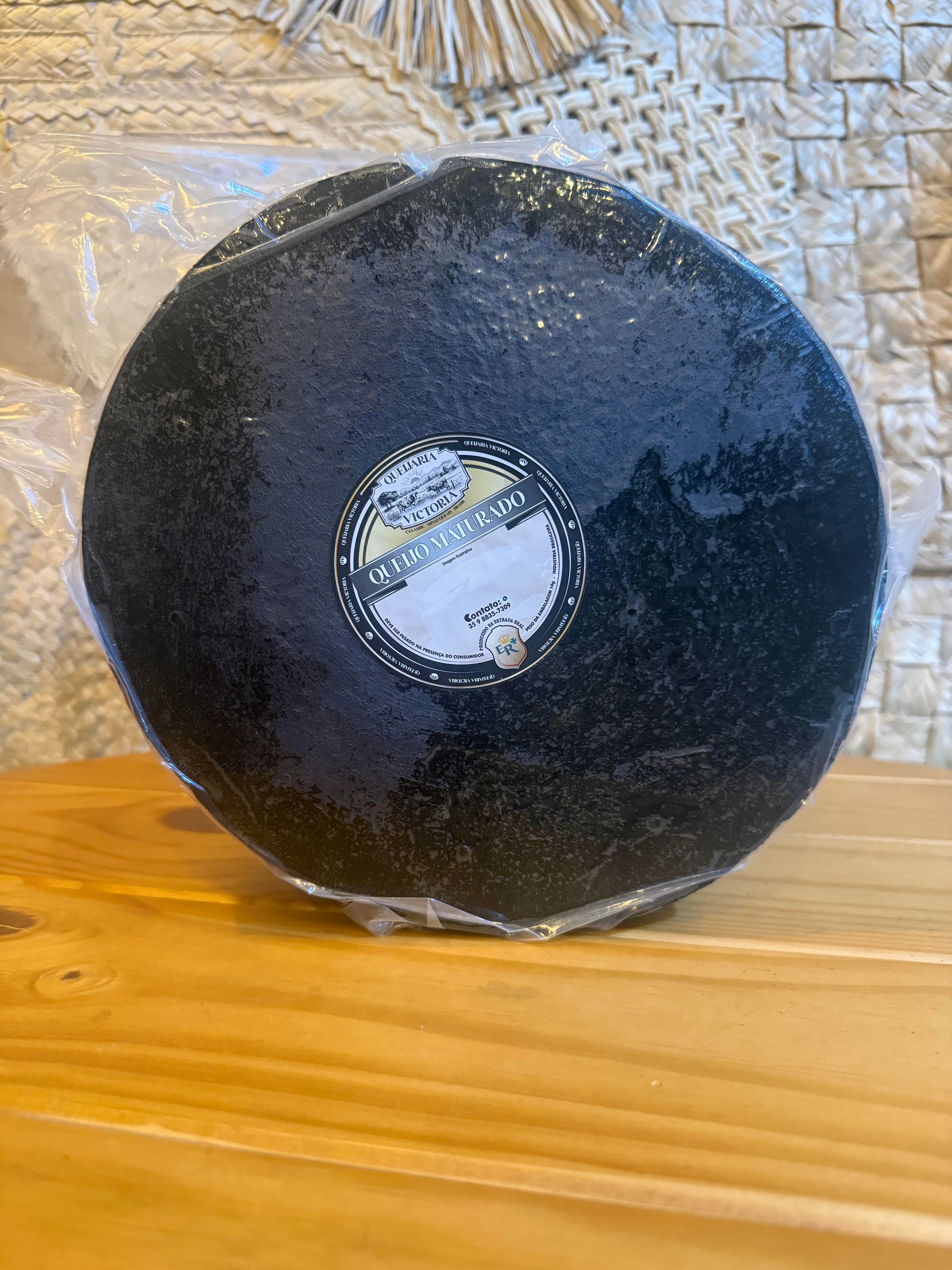 Queijo parmesão maturado capa preta grande